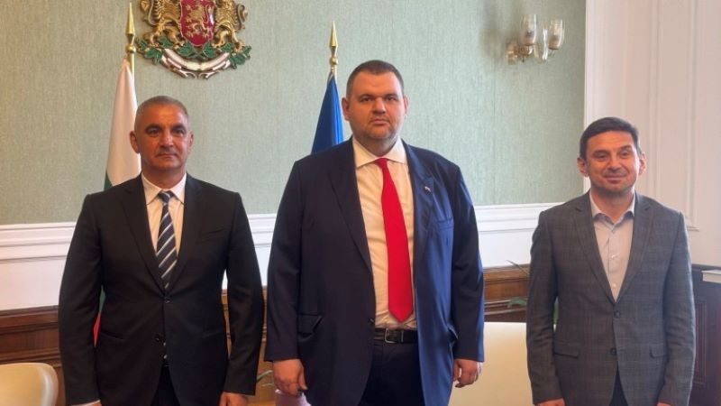 Кметът на старозагорската община Гурково Кънчо Папазов беше приет от